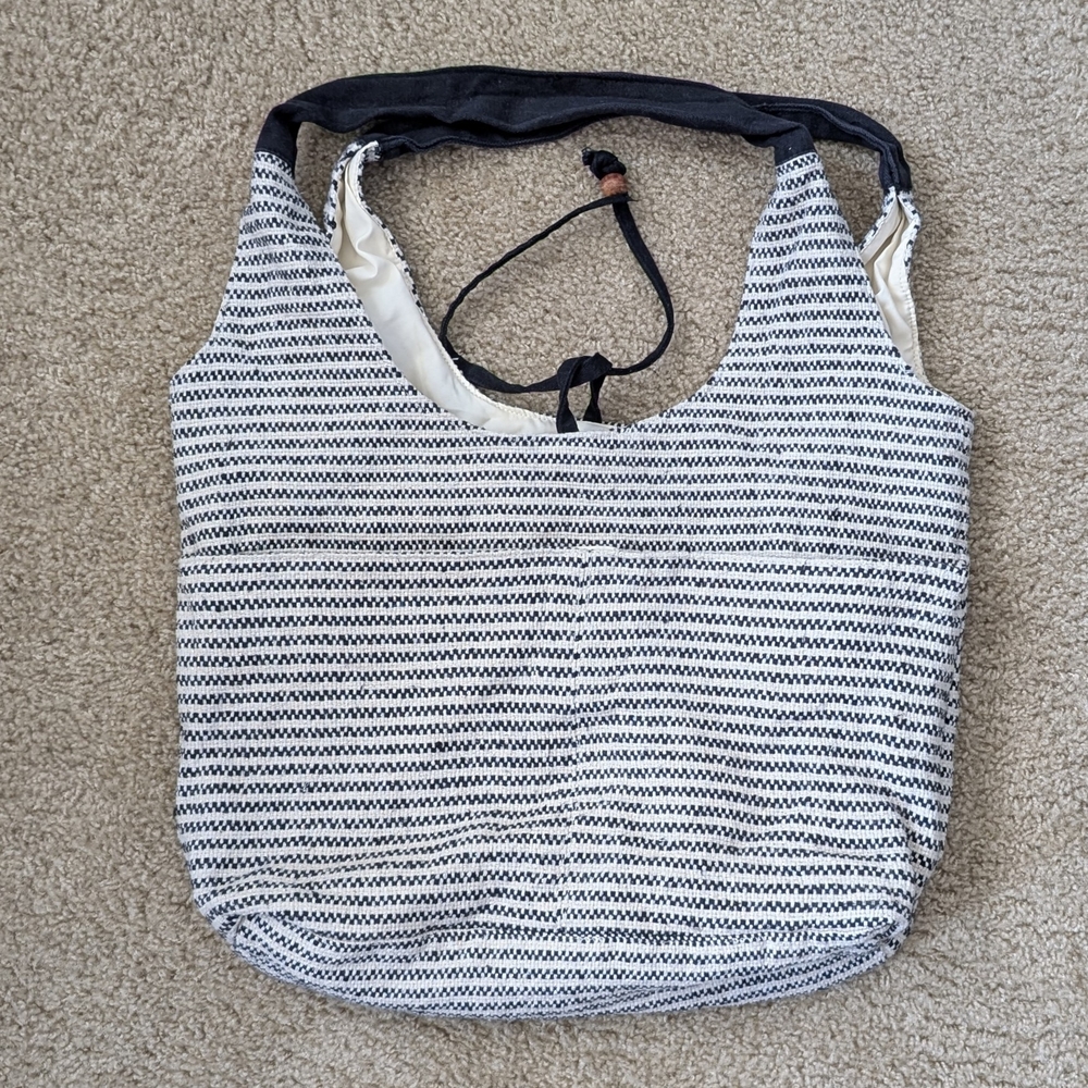 Stylish Black and White Women's Bag